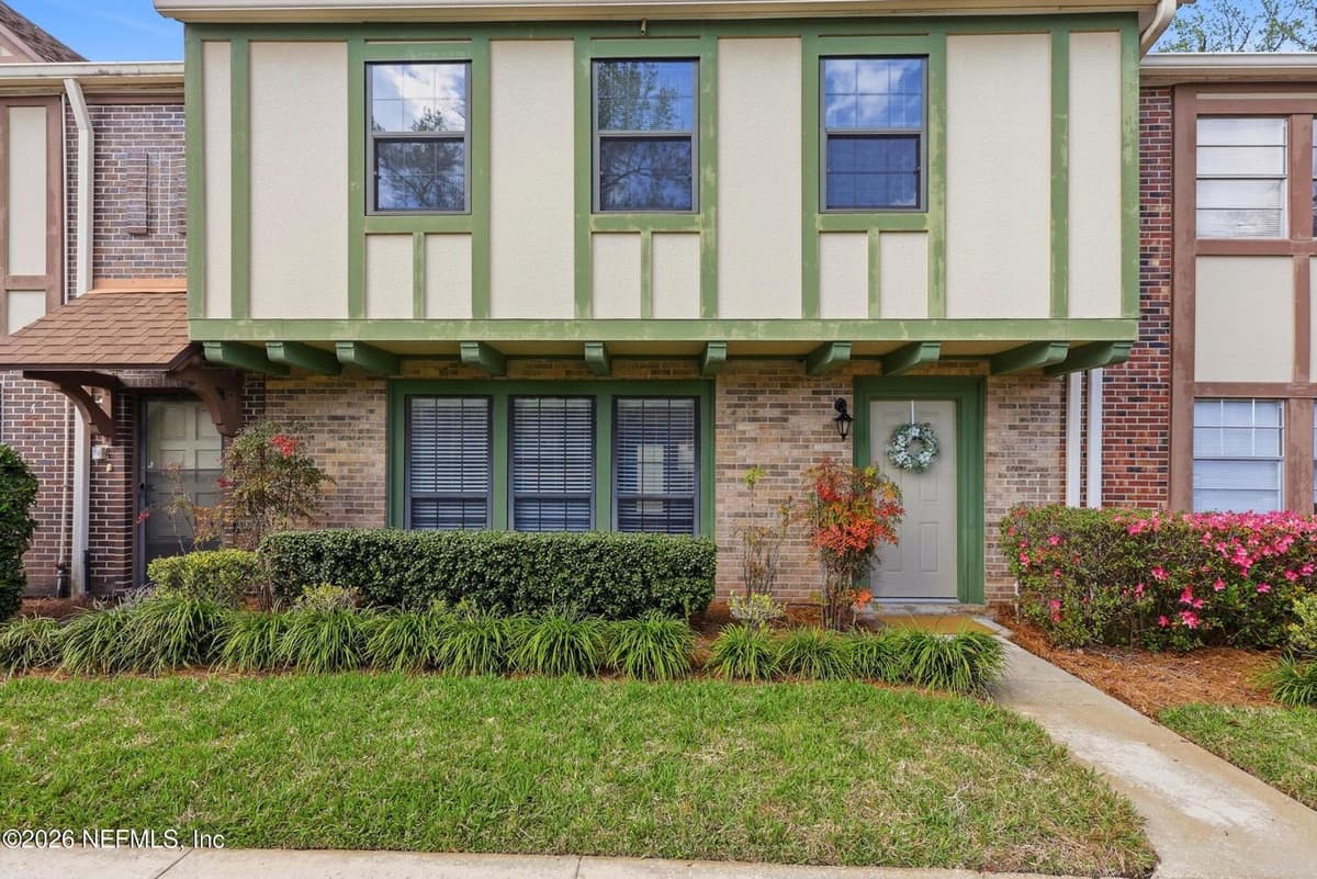 8153 SUTTON Place N, Jacksonville, FL 32217, Jacksonville, FL - photo 2