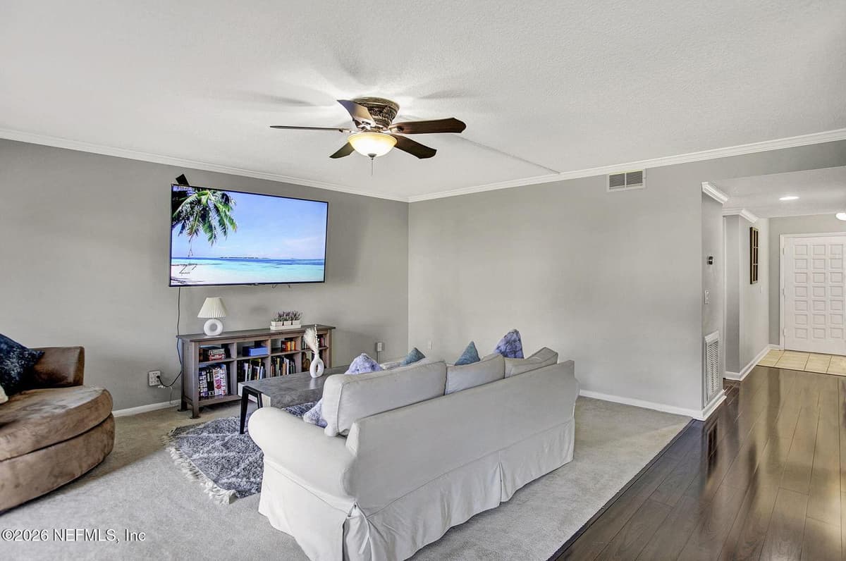 10105 S LEISURE Lane 3, Jacksonville, FL 32256, Jacksonville, FL - photo 3