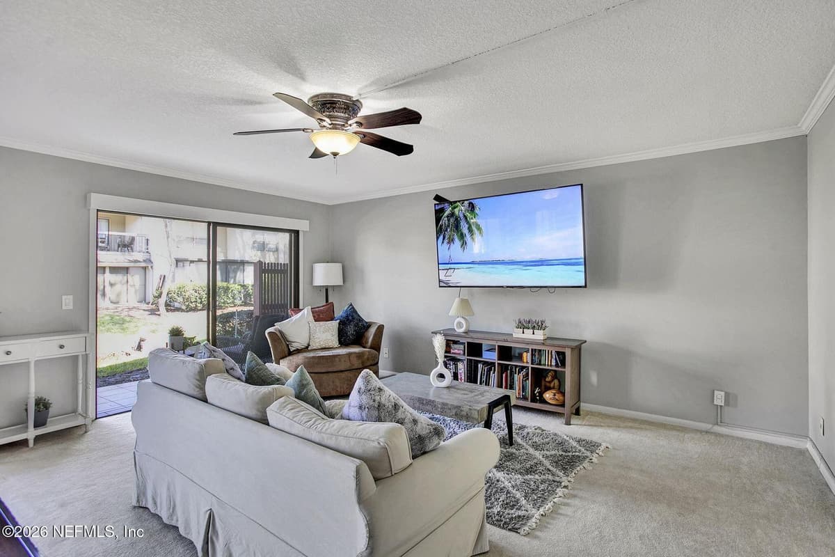 10105 S LEISURE Lane 3, Jacksonville, FL 32256, Jacksonville, FL - photo 2