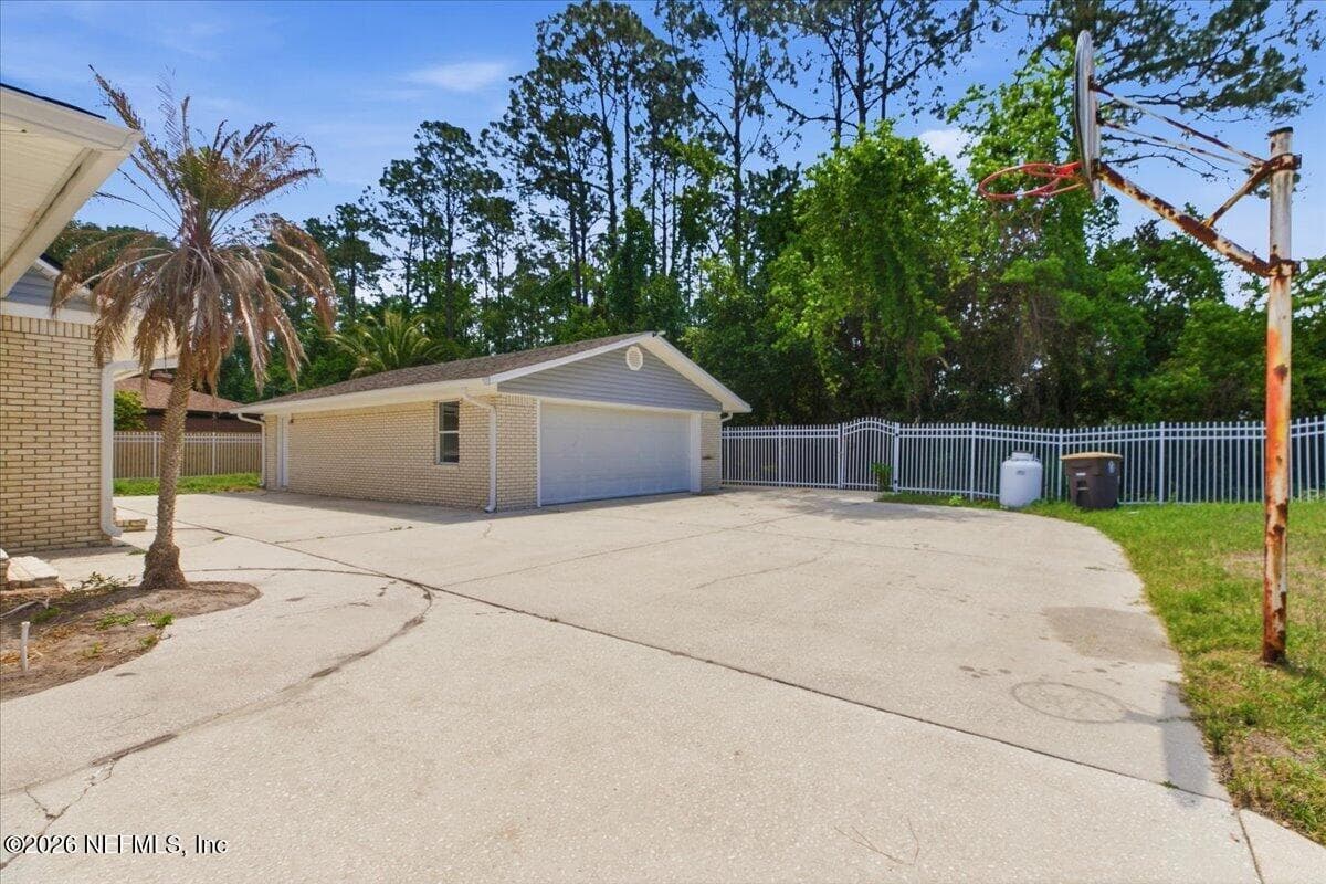 8180 SARCEE Trail, Jacksonville, FL 32244, Jacksonville, FL - photo 3