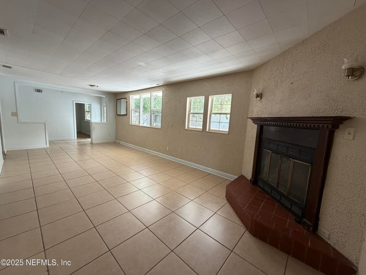2423 GREEN OAK Drive, Jacksonville, FL 32211, Jacksonville, FL - photo 2