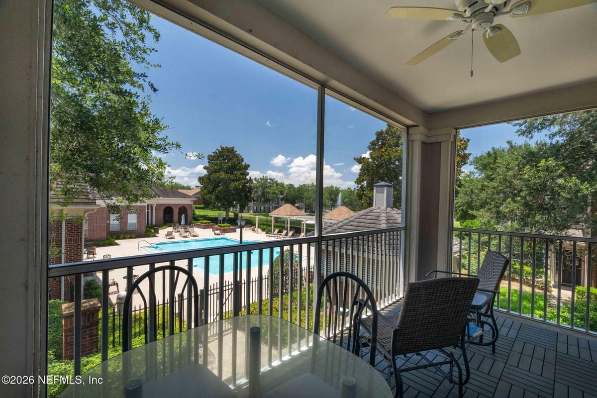 10901 BURNT MILL Road 104, Jacksonville, FL 32256, Jacksonville, FL - photo 2