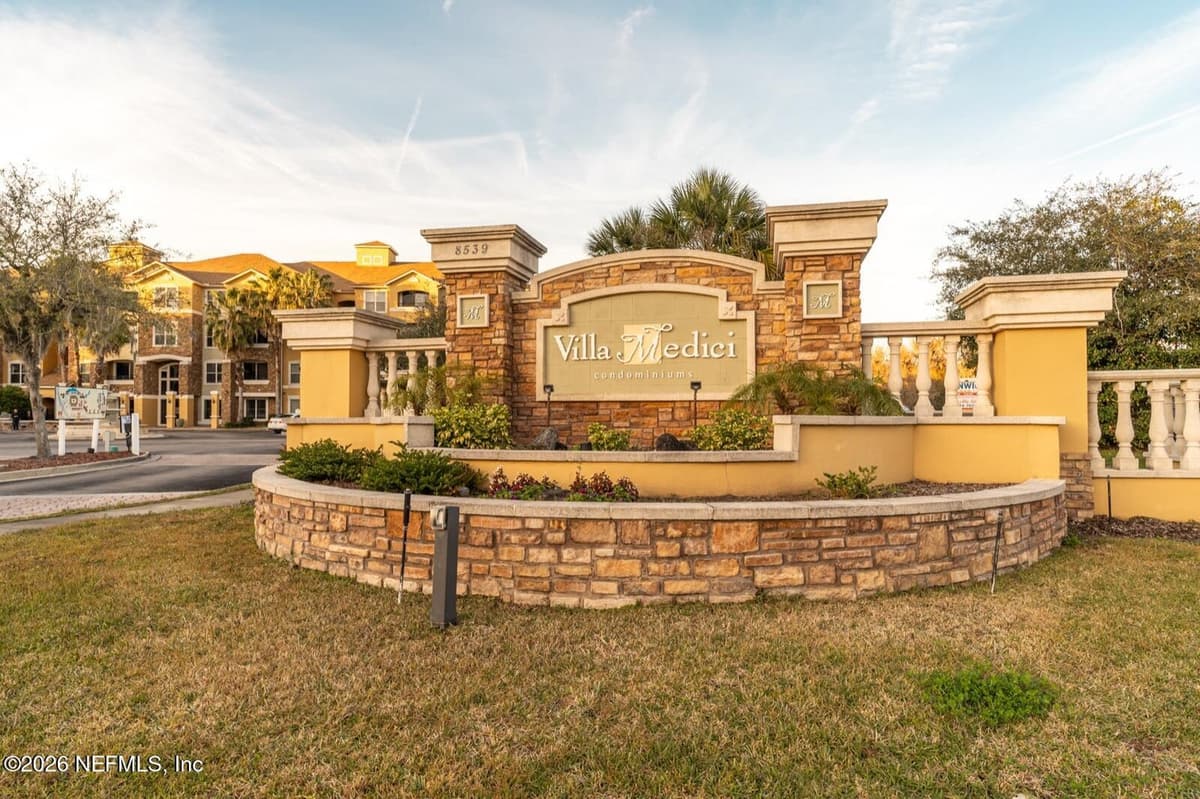 8539 GATE Parkway W 1433, Jacksonville, FL 32216, Jacksonville, FL - photo 3