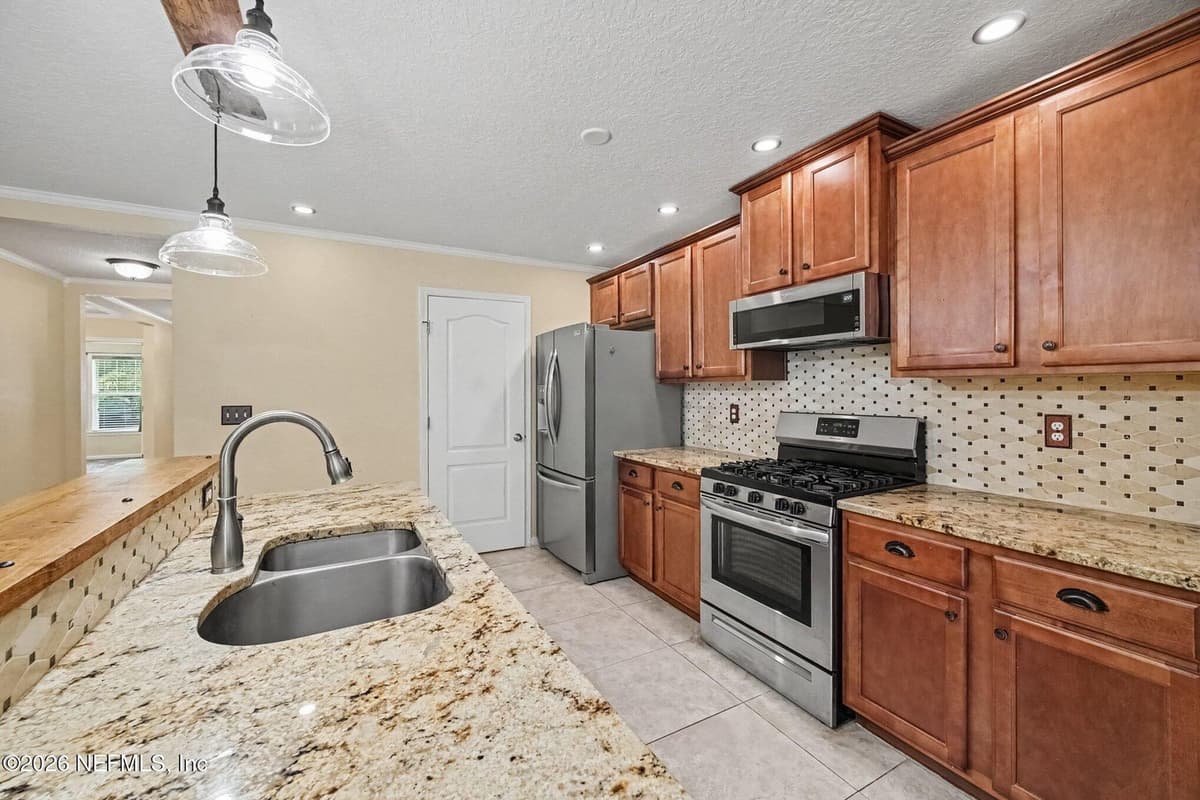 137 LAKESIDE Court, Bunnell, FL 32110, Bunnell, FL - photo 3