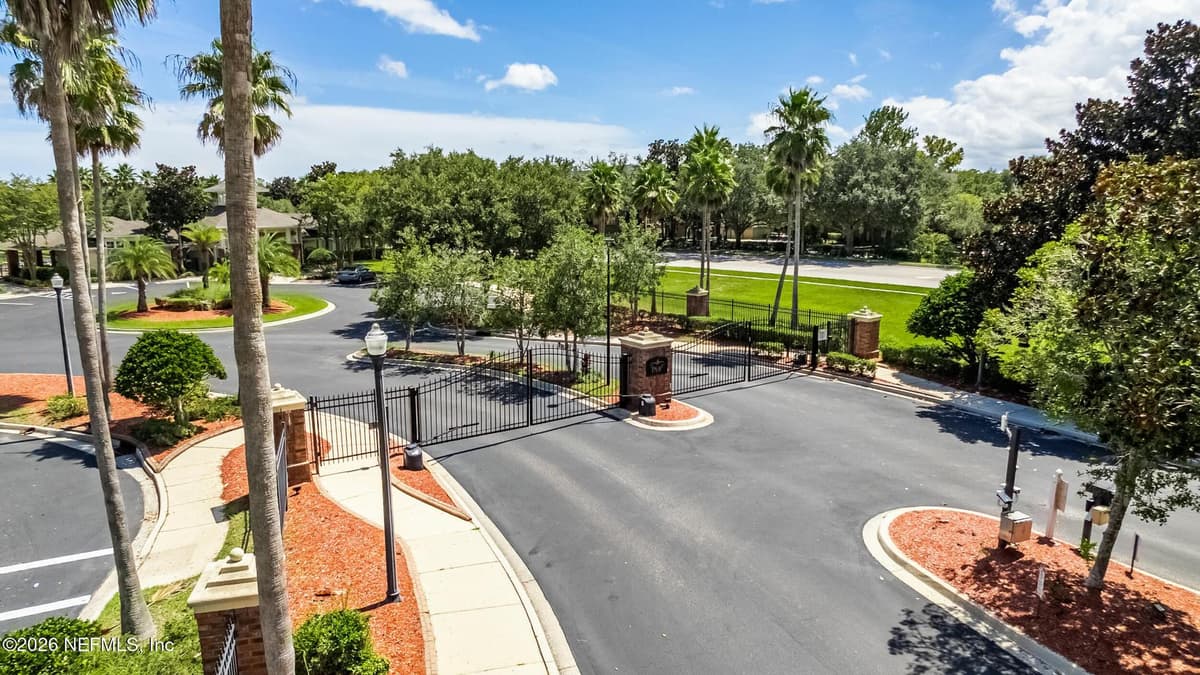 7801 POINT MEADOWS Drive 6304, Jacksonville, FL 32256, Jacksonville, FL - photo 2