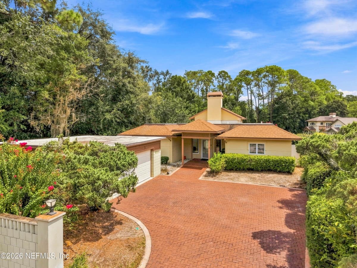 10105 COURTYARDS Place W, Jacksonville, FL 32256, Jacksonville, FL - photo 2