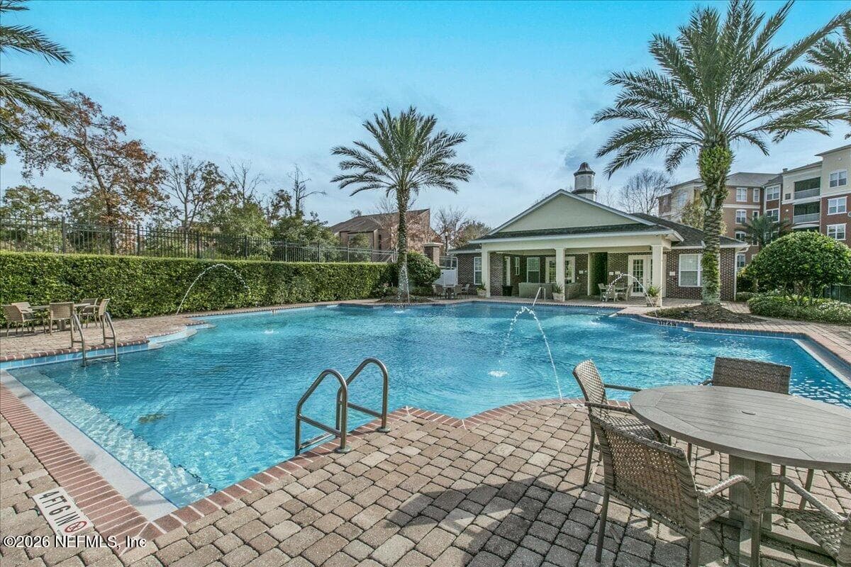 4480 DEERWOOD LAKE Parkway 532, Jacksonville, FL 32216