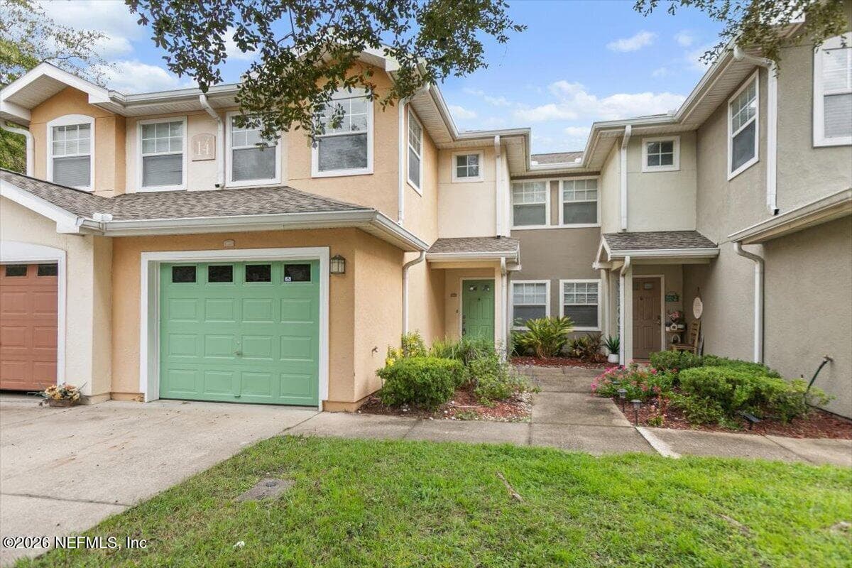 8550 ARGYLE BUSINESS Loop 1402, Jacksonville, FL 32244