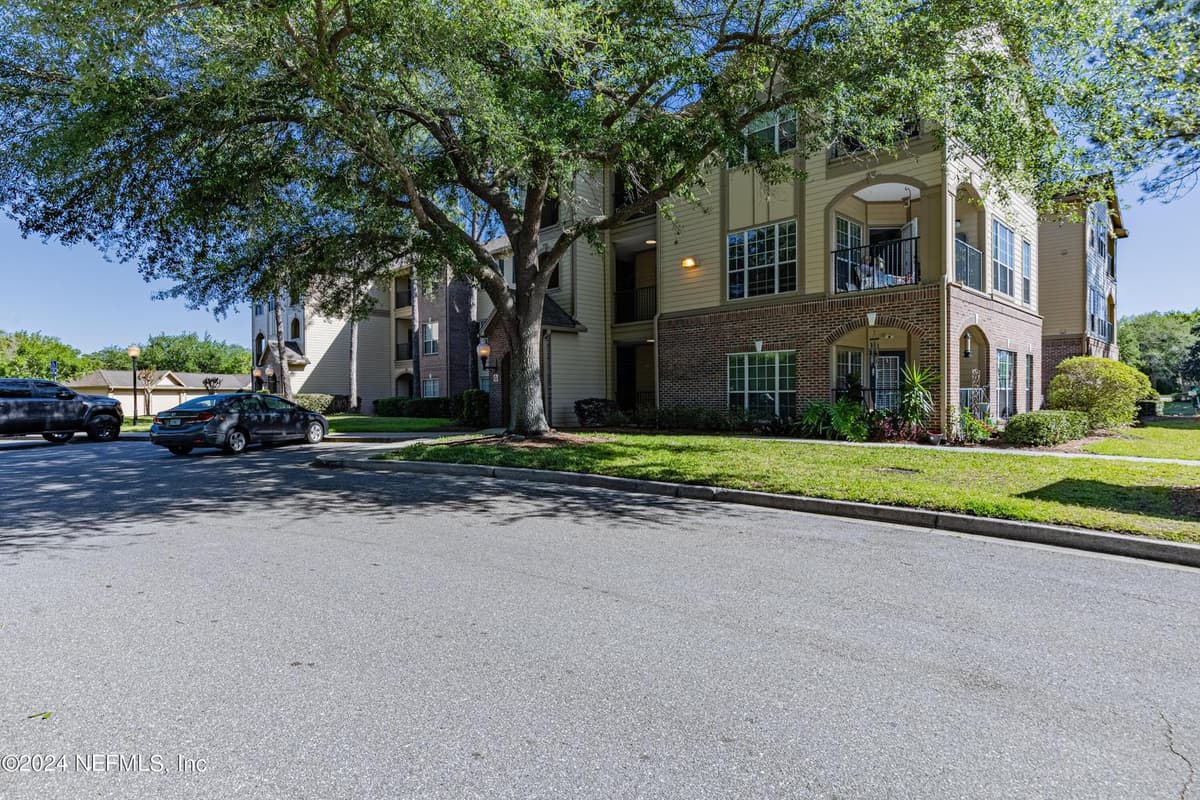 7800 POINT MEADOWS Drive UNIT # 1232, Jacksonville, FL 32256, Jacksonville, FL - photo 2