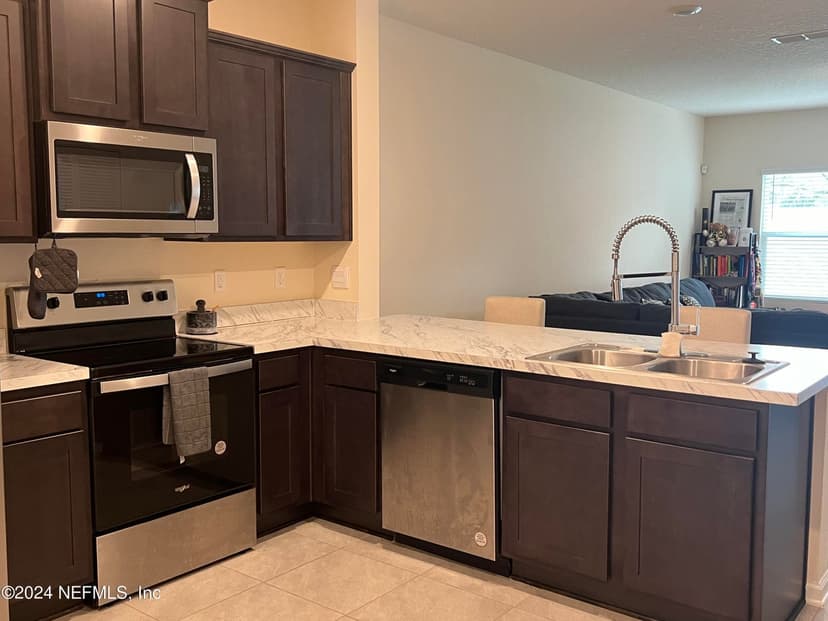 963 OBSERVATORY Parkway, Jacksonville, FL 32218