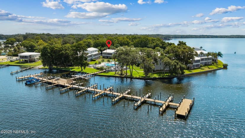 210 RIVER BEND Place B, Welaka, FL 32193