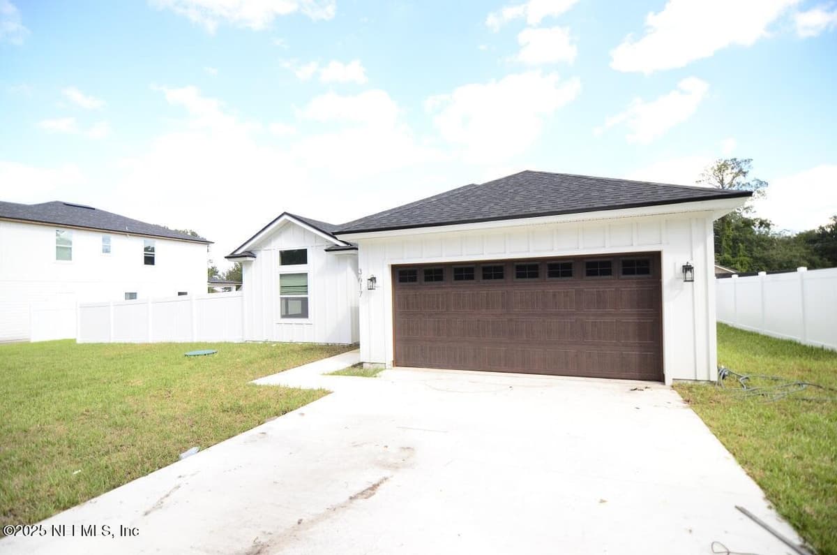 3617 WELLS LANDING Court, Jacksonville, FL 32277, Jacksonville, FL - photo 2
