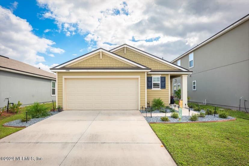2302 FALLING STAR Lane, Green Cove Springs, FL 32043