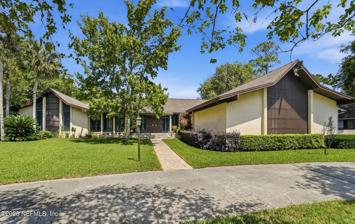 7946 QUAILWOOD Drive, Jacksonville, FL 32256, Jacksonville, FL - photo 2