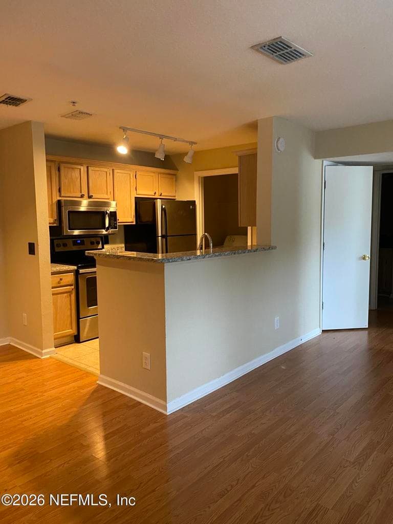 7701 TIMBERLIN PARK Boulevard 1323, Jacksonville, FL 32256, Jacksonville, FL - photo 2