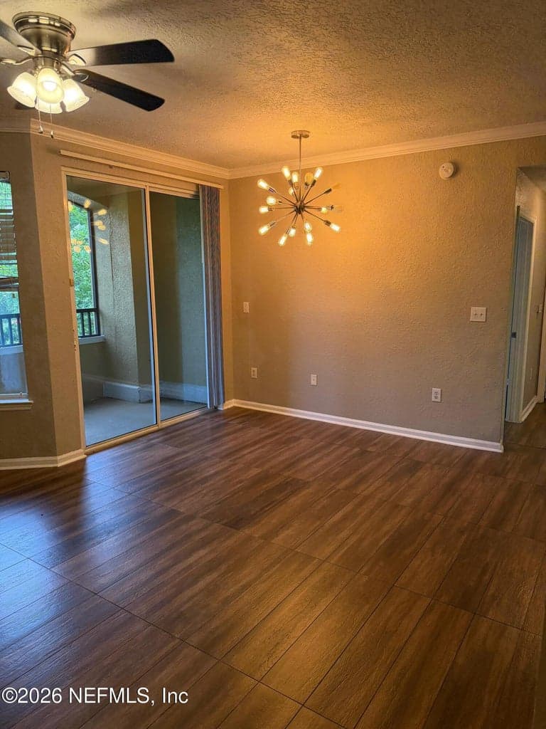 8539 GATE Parkway W 424, Jacksonville, FL 32216, Jacksonville, FL - photo 2