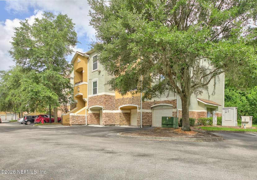 8539 GATE Parkway W 616, Jacksonville, FL 32216
