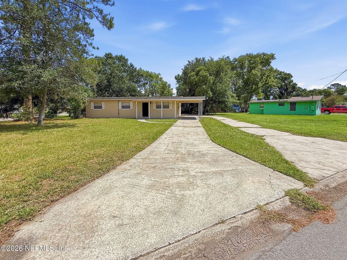 5233 DALLEN LEA Drive, Jacksonville, FL 32208, Jacksonville, FL - photo 2