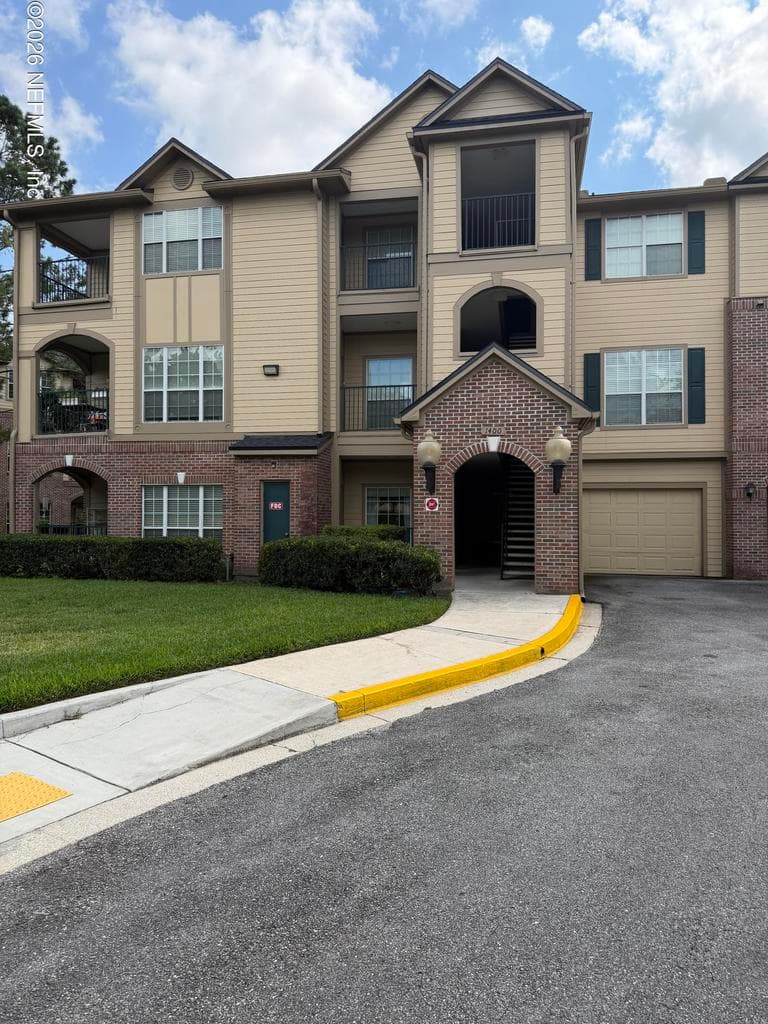 7800 POINT MEADOWS Drive 1431, Jacksonville, FL 32256