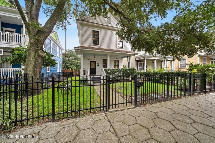 1421 N MARKET Street N, Jacksonville, FL 32206