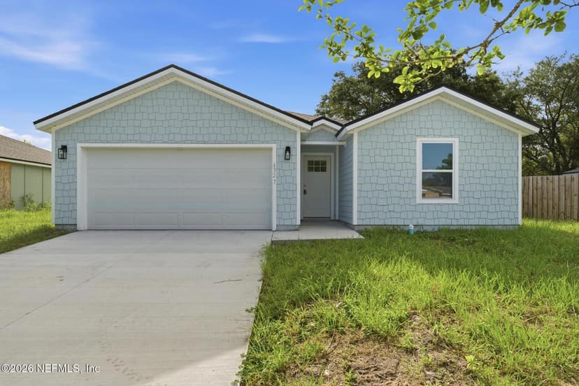 4327 BESSIE Circle E, Jacksonville, FL 32209