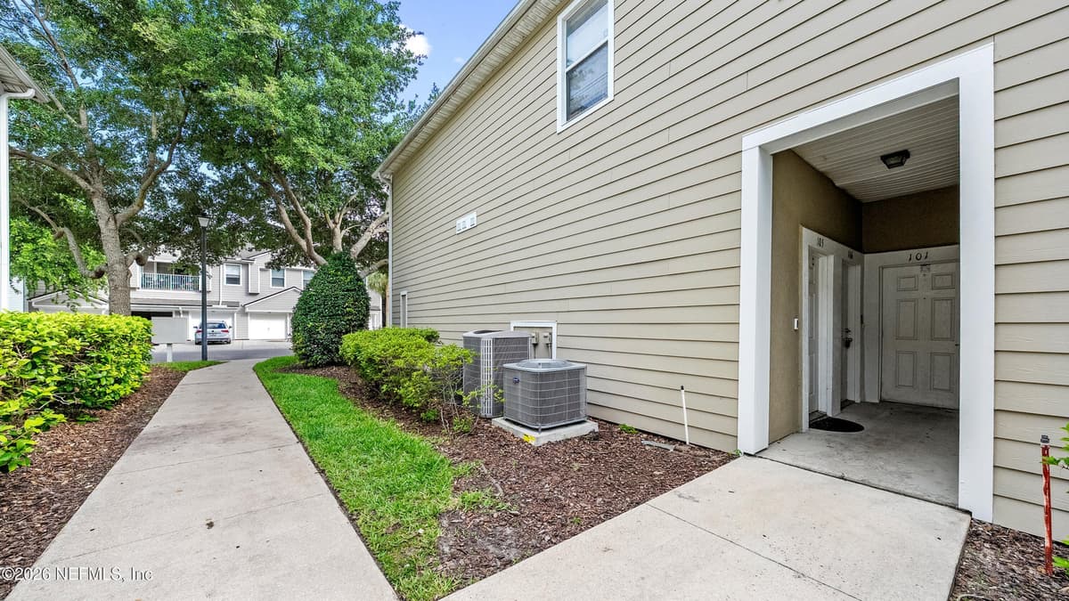 7064 DEER LODGE Circle 106, Jacksonville, FL 32256, Jacksonville, FL - photo 3