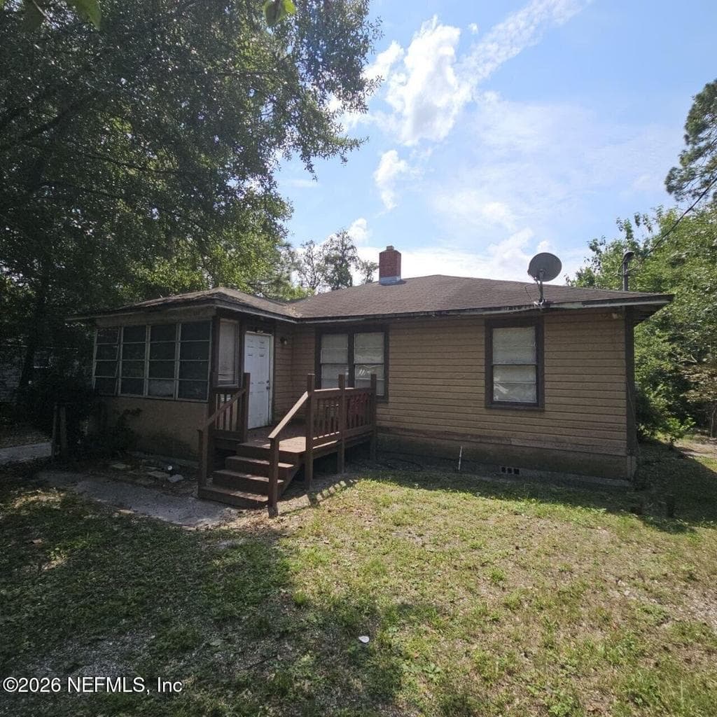 820 GARDENIA Lane, Jacksonville, FL 32208, Jacksonville, FL - photo 2