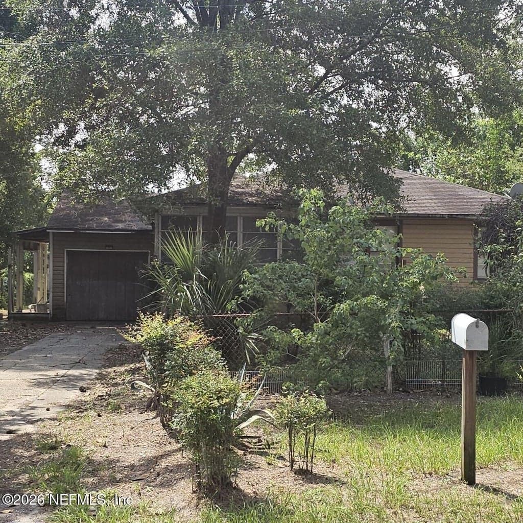 820 GARDENIA Lane, Jacksonville, FL 32208, Jacksonville, FL - photo 3