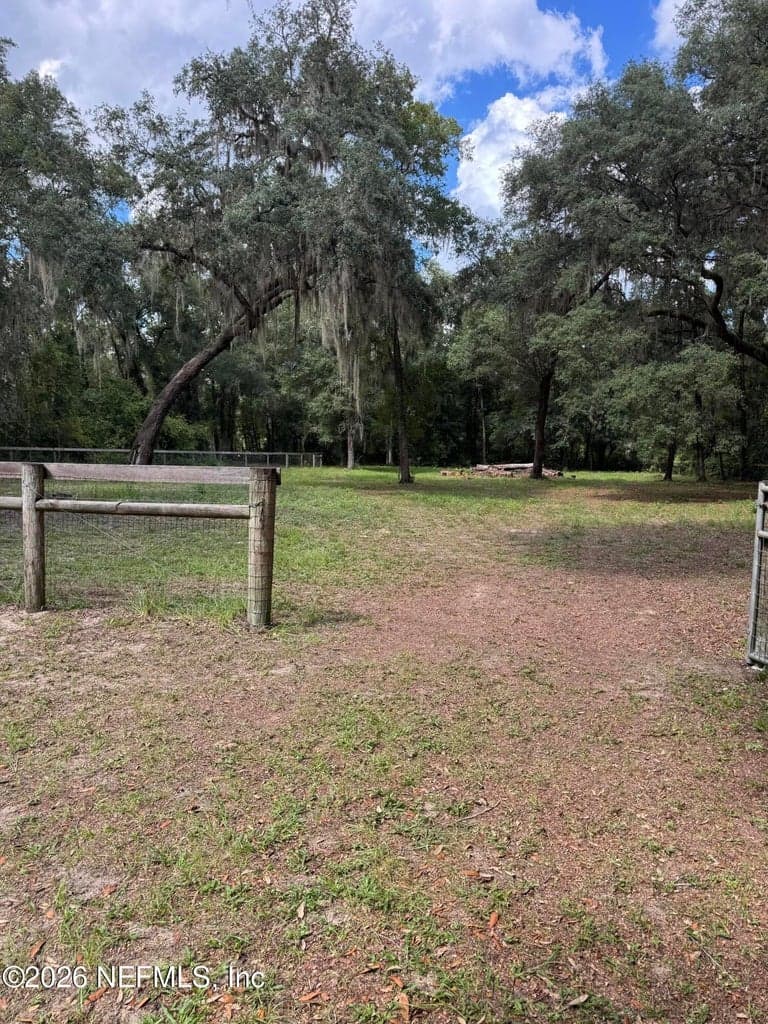 1060 CORAL FARMS Road, Florahome, FL 32140, Florahome, FL - photo 3